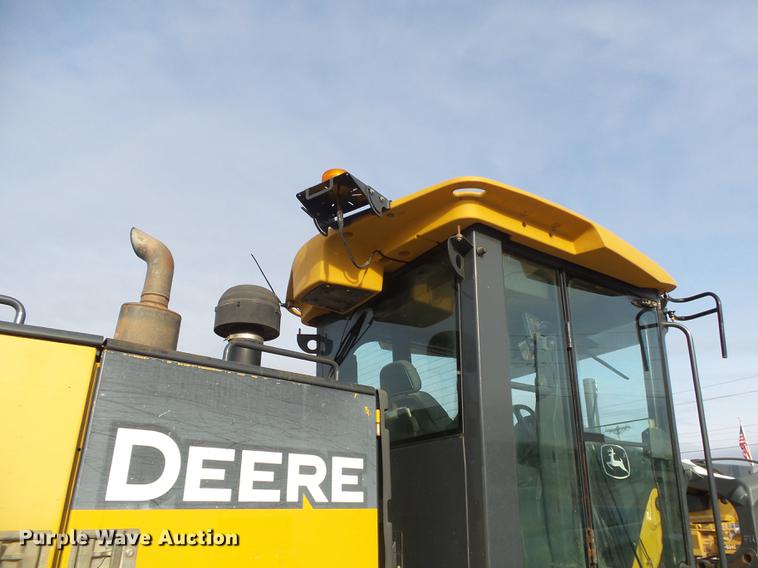 image for item DB7322 2009 John Deere 770G motor grader