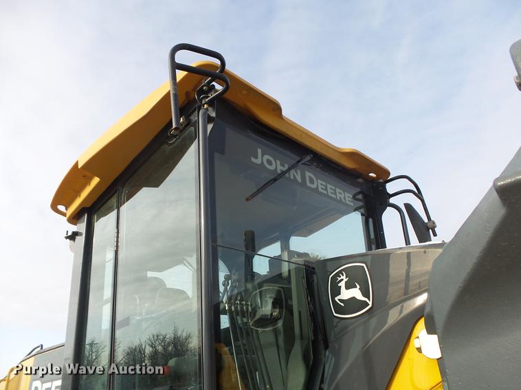 image for item DB7322 2009 John Deere 770G motor grader