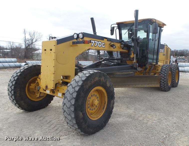 image for item DB7323 2009 John Deere 770G motor grader