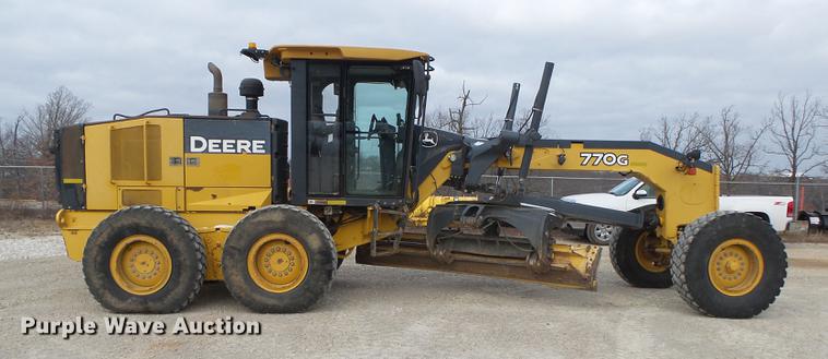 image for item DB7323 2009 John Deere 770G motor grader
