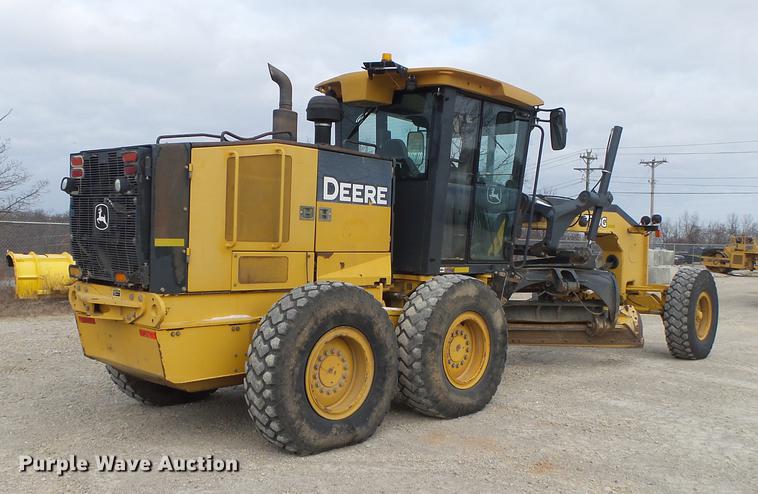 image for item DB7323 2009 John Deere 770G motor grader