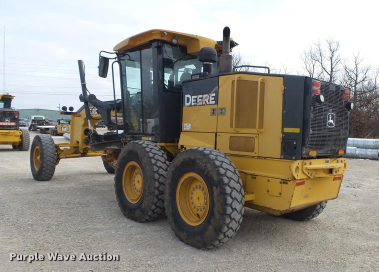 image for item DB7323 2009 John Deere 770G motor grader