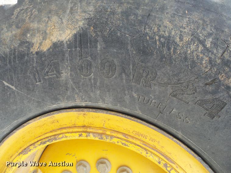 image for item DB7323 2009 John Deere 770G motor grader