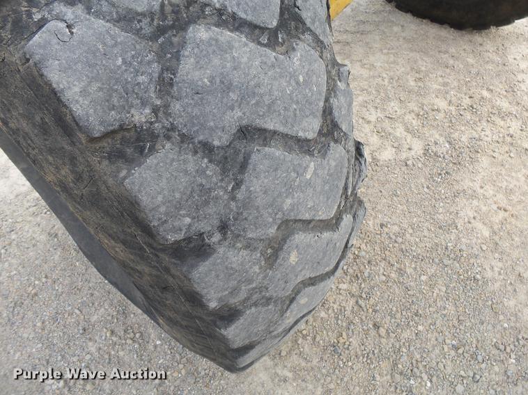 image for item DB7323 2009 John Deere 770G motor grader