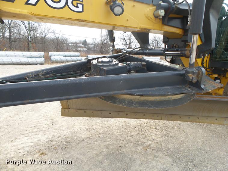 image for item DB7323 2009 John Deere 770G motor grader