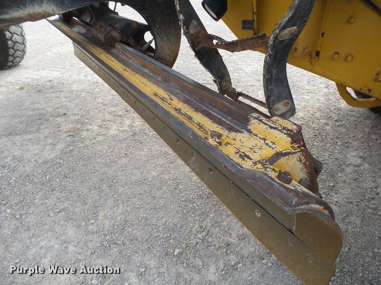 image for item DB7323 2009 John Deere 770G motor grader