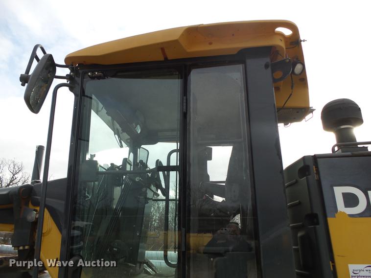 image for item DB7323 2009 John Deere 770G motor grader