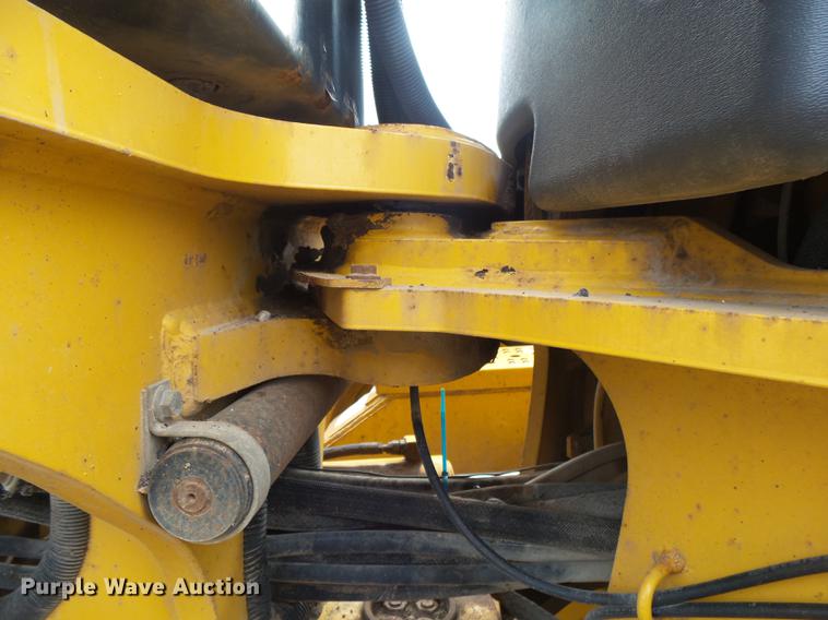 image for item DB7323 2009 John Deere 770G motor grader