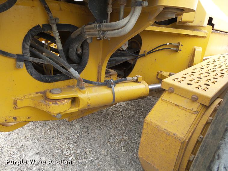 image for item DB7323 2009 John Deere 770G motor grader