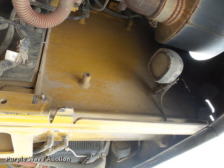 image for item DB7323 2009 John Deere 770G motor grader