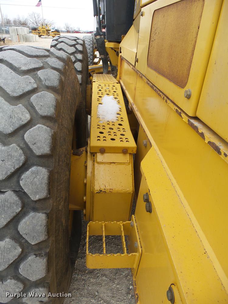 image for item DB7323 2009 John Deere 770G motor grader