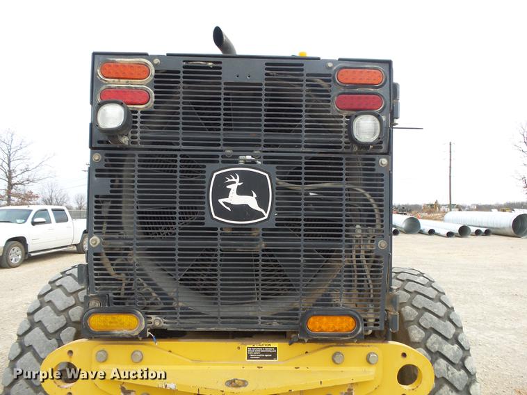 image for item DB7323 2009 John Deere 770G motor grader