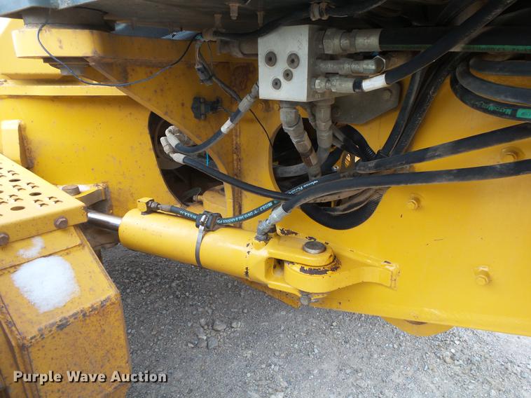 image for item DB7323 2009 John Deere 770G motor grader