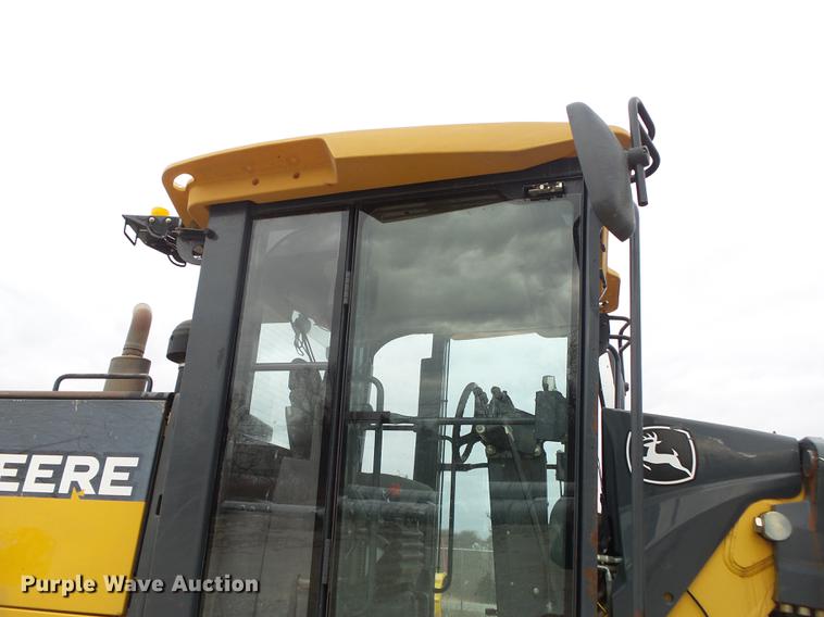 image for item DB7323 2009 John Deere 770G motor grader