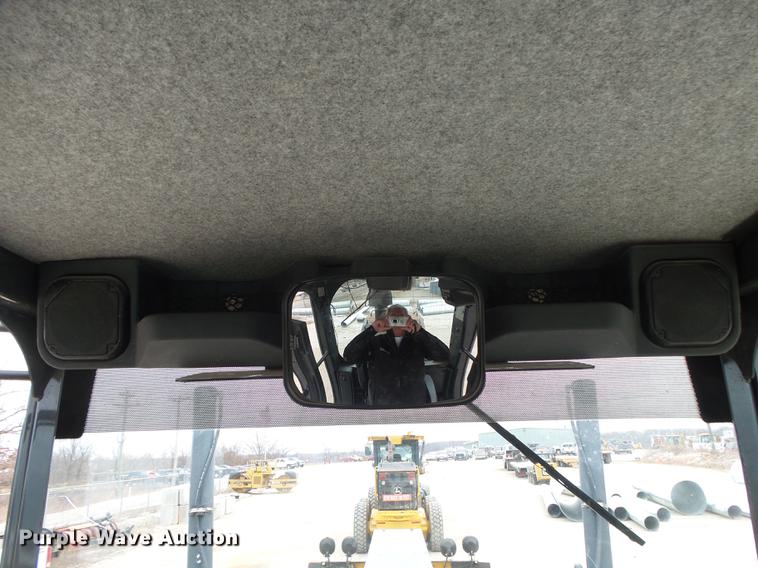 image for item DB7323 2009 John Deere 770G motor grader