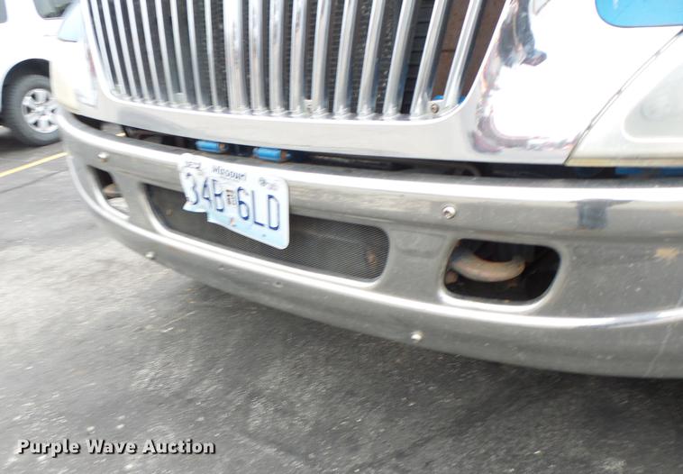 image for item DB9831 2002 International 4300 flat dump bed truck