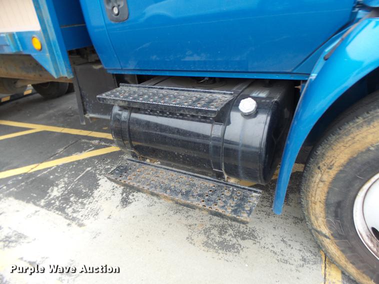 image for item DB9831 2002 International 4300 flat dump bed truck