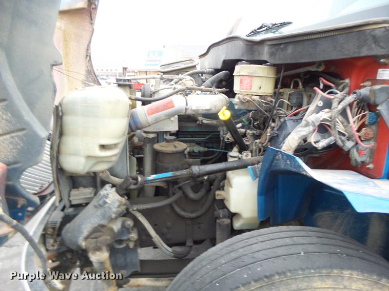 image for item DB9831 2002 International 4300 flat dump bed truck