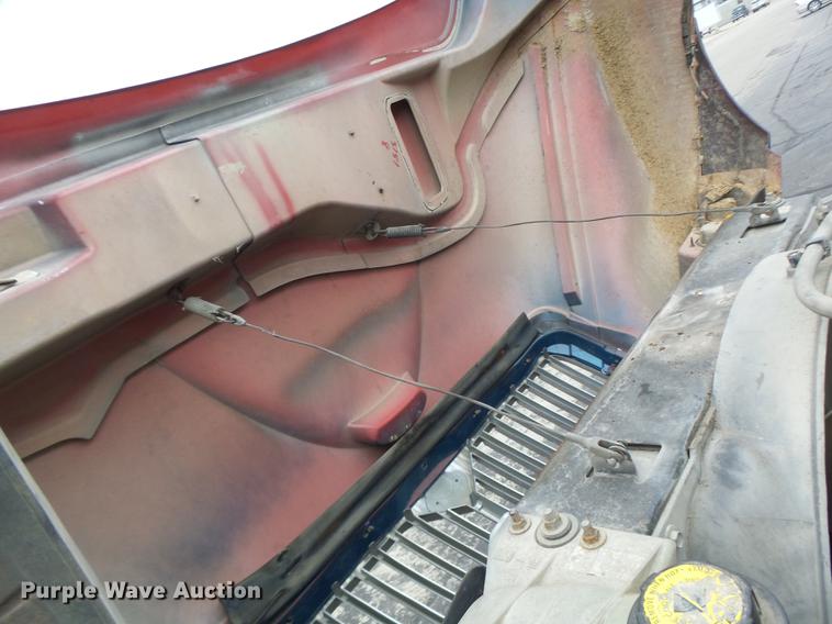 image for item DB9831 2002 International 4300 flat dump bed truck