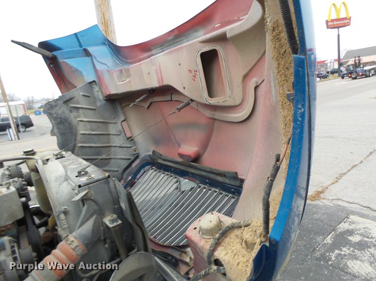 image for item DB9831 2002 International 4300 flat dump bed truck