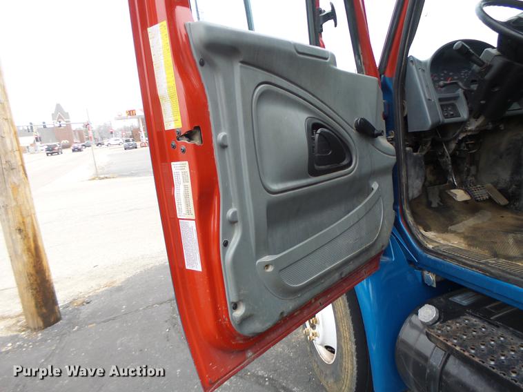 image for item DB9831 2002 International 4300 flat dump bed truck