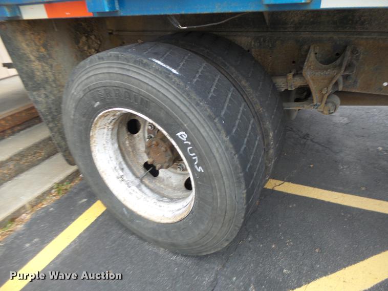 image for item DB9831 2002 International 4300 flat dump bed truck