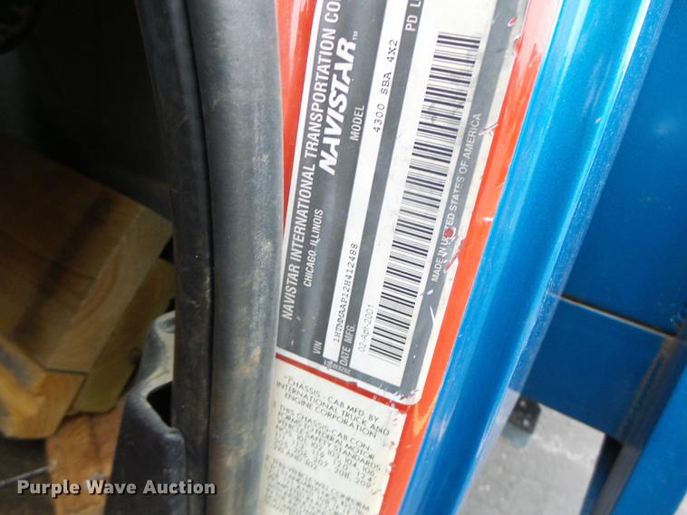 image for item DB9831 2002 International 4300 flat dump bed truck