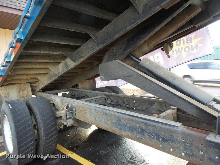 image for item DB9831 2002 International 4300 flat dump bed truck