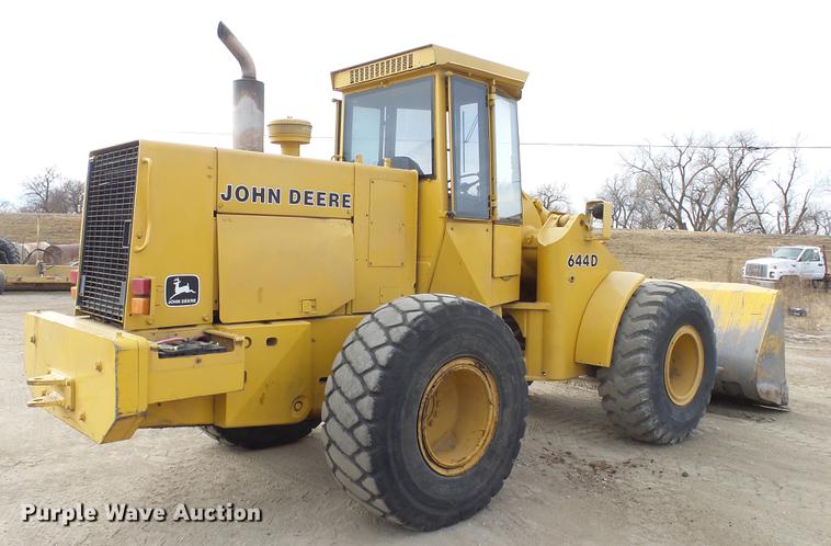 image for item DC0535 1985 John Deere 644D wheel loader