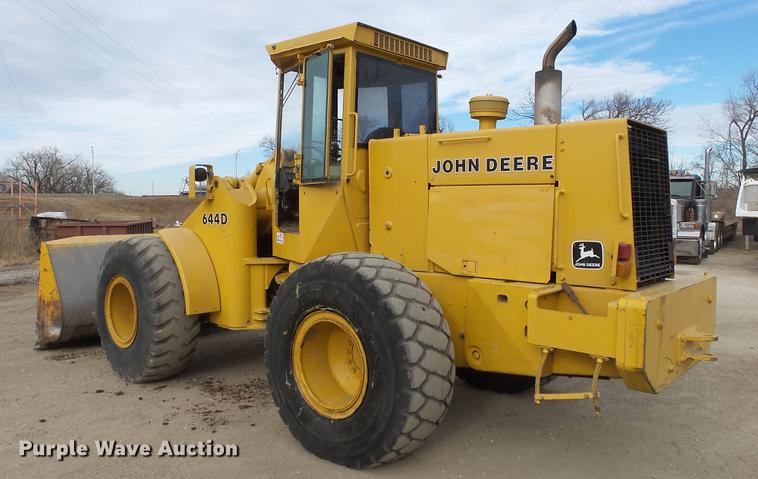 image for item DC0535 1985 John Deere 644D wheel loader
