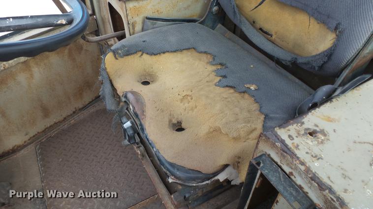 image for item DC0535 1985 John Deere 644D wheel loader