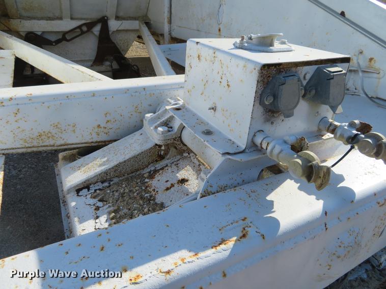 image for item DC0813 1987 Ranch bottom dump trailer