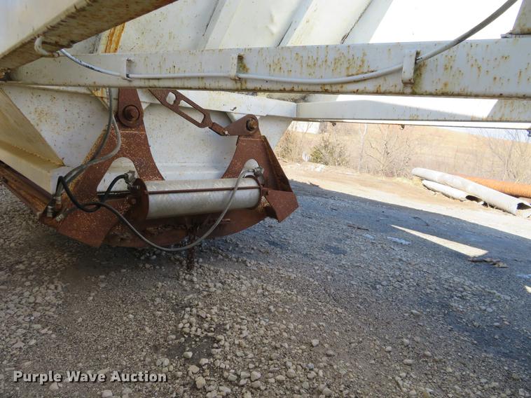 image for item DC0813 1987 Ranch bottom dump trailer