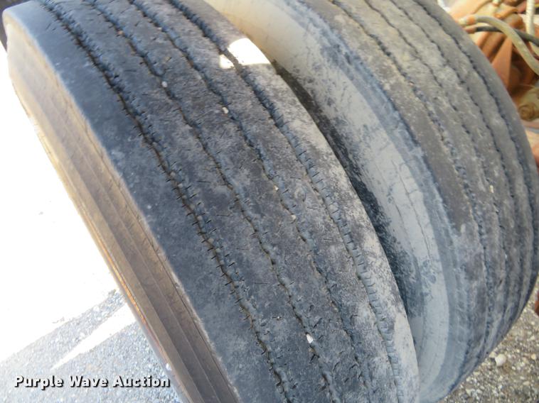 image for item DC0813 1987 Ranch bottom dump trailer