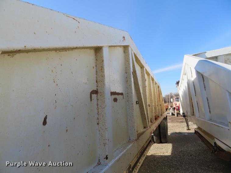 image for item DC0814 1994 Ranch bottom dump trailer