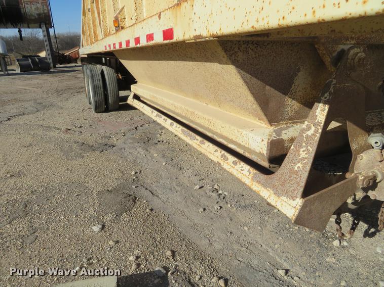 image for item DC0814 1994 Ranch bottom dump trailer