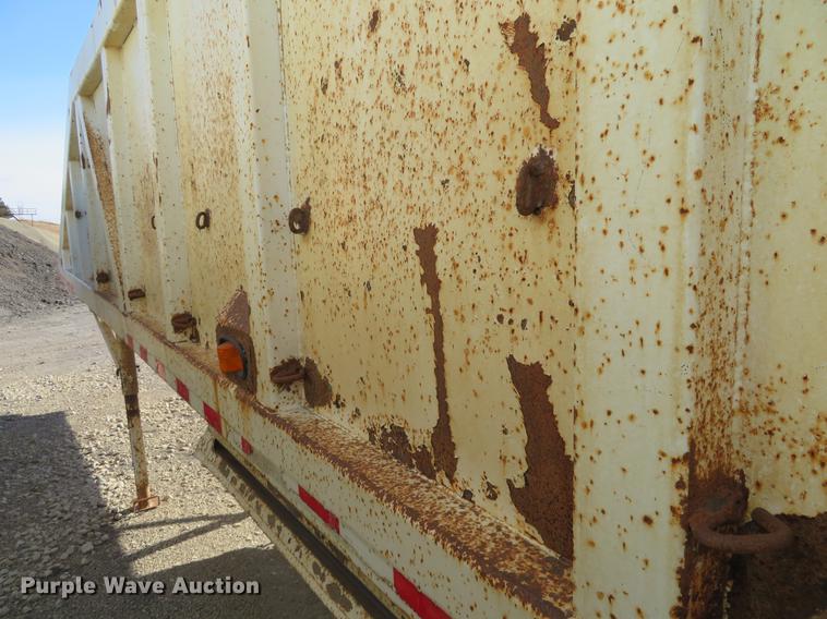 image for item DC0814 1994 Ranch bottom dump trailer