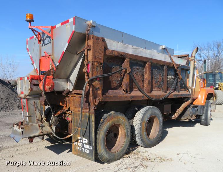 image for item DC0818 1989 Ford LNT8000 dump truck