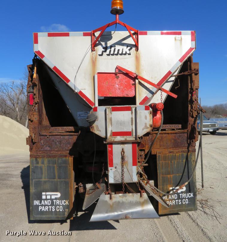 image for item DC0818 1989 Ford LNT8000 dump truck