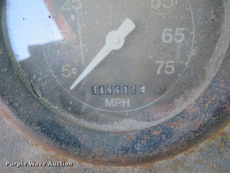 image for item DC0818 1989 Ford LNT8000 dump truck