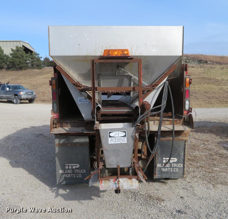 image for item DC0820 1993 International 4900 dump truck