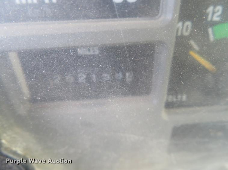 image for item DC0820 1993 International 4900 dump truck