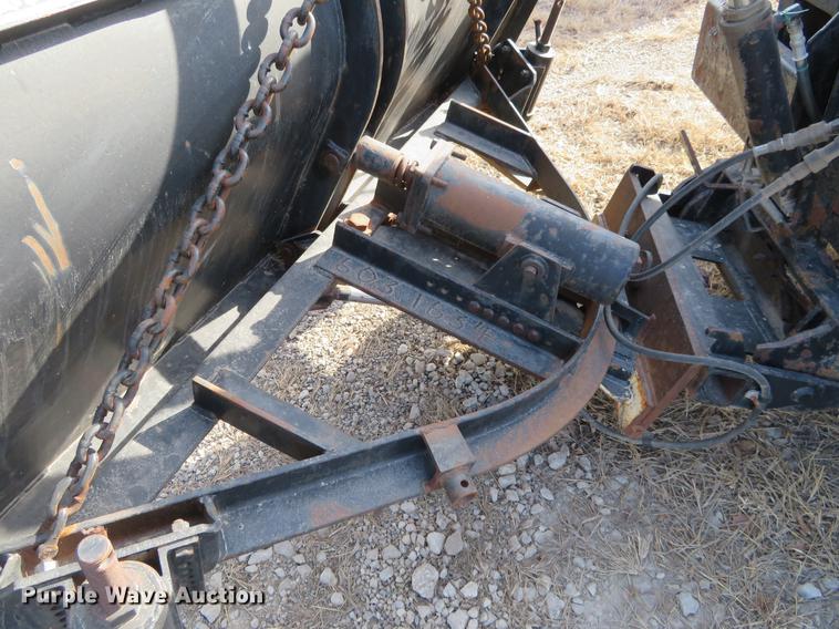 image for item DC0820 1993 International 4900 dump truck