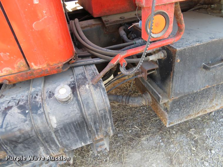 image for item DC0820 1993 International 4900 dump truck