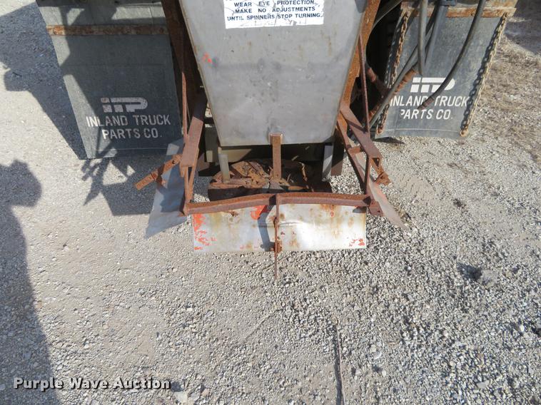 image for item DC0820 1993 International 4900 dump truck