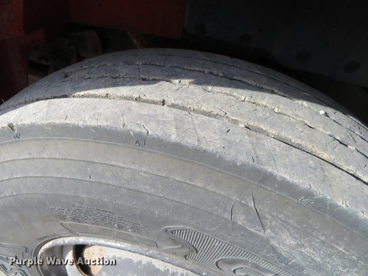 image for item DC0820 1993 International 4900 dump truck