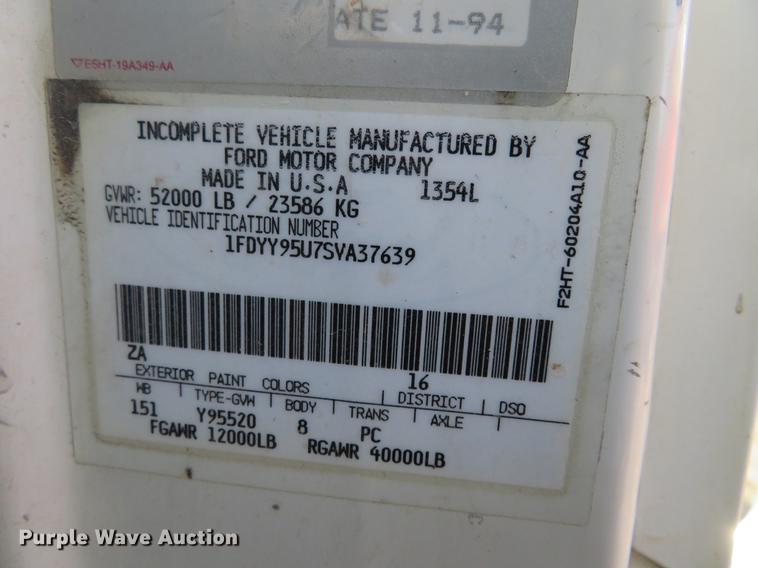 image for item DC0821 Ford Aeromax L9000 semi truck