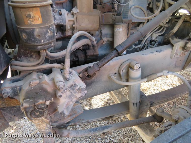 image for item DC0821 Ford Aeromax L9000 semi truck