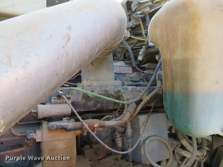 image for item DC0821 Ford Aeromax L9000 semi truck