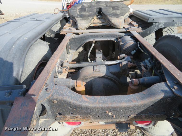 image for item DC0821 Ford Aeromax L9000 semi truck